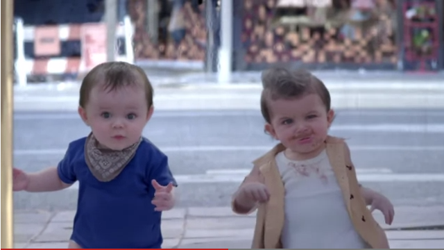 Barn, Reklam, dans, Evian, Vatten, Musik